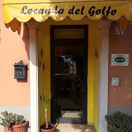 Locanda Del Golfo La Spezia Bagian luar foto